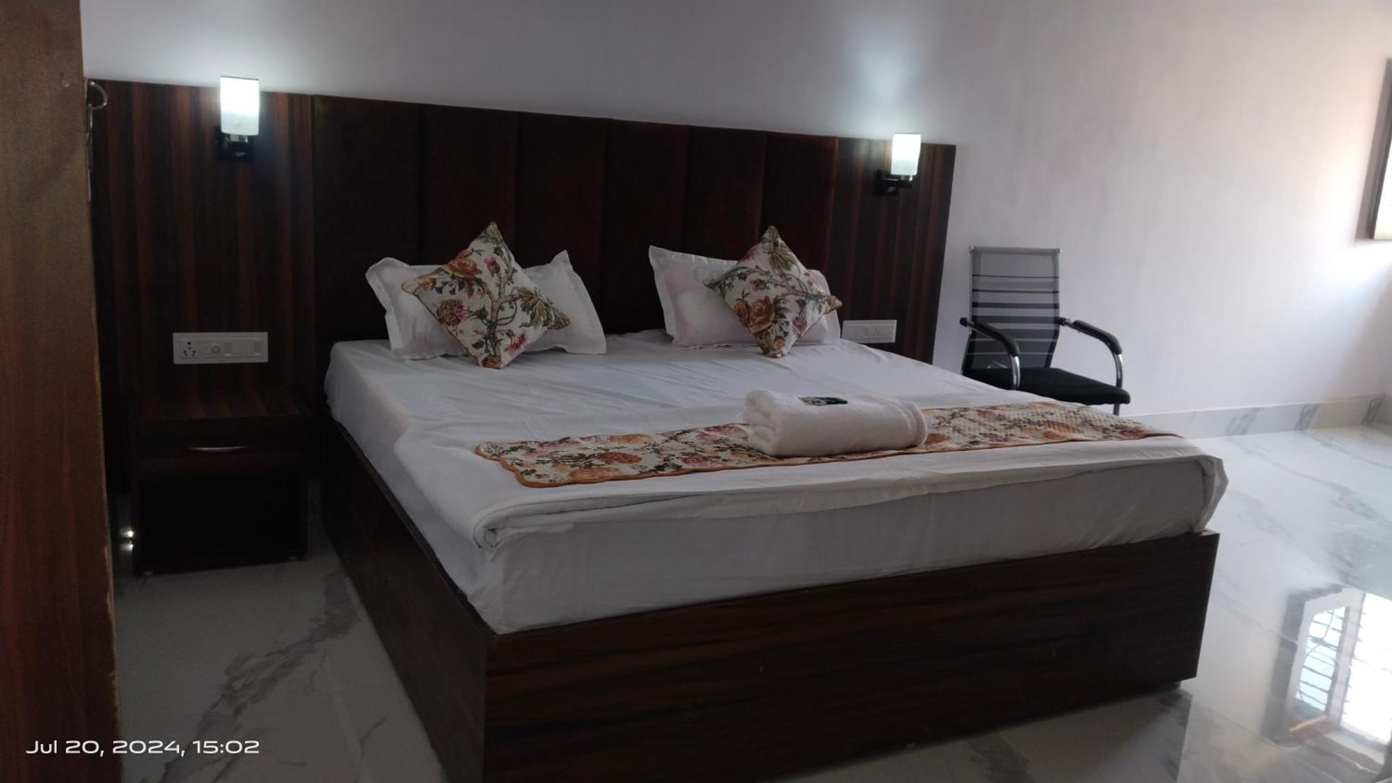 Atithi Inn Khajuraho Exterior photo